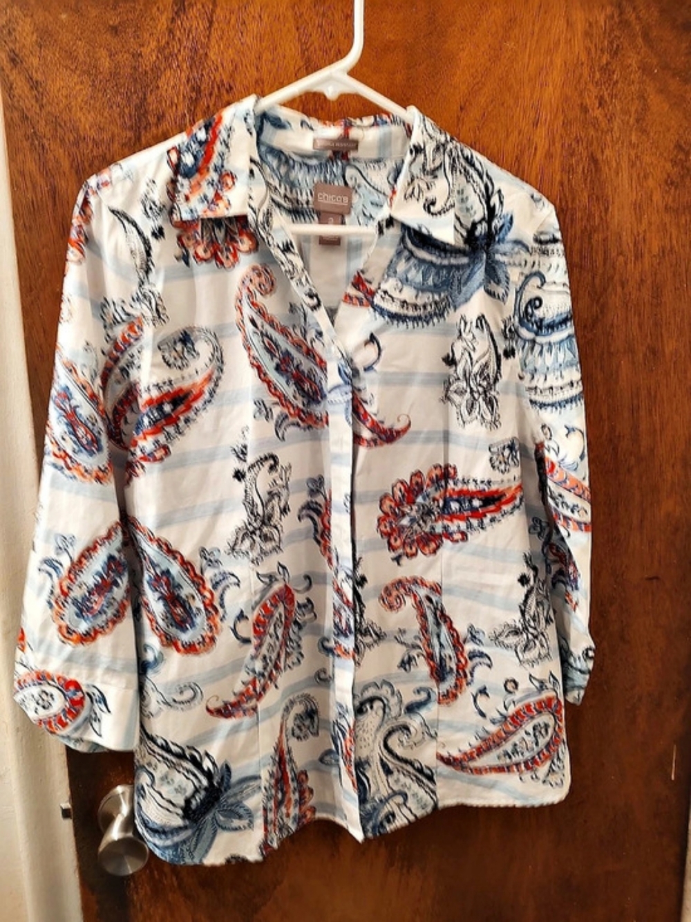 Chico's Paisley Button Down Shirt in White & Blue Size 2 Like New
